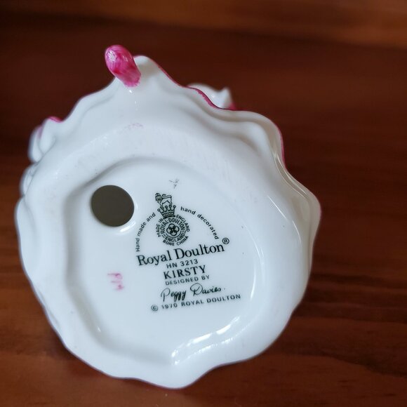 Vintage Royal Doulton Kirsty Figurine 1970 NH 3213 Small Made in England - Picture 3 of 10